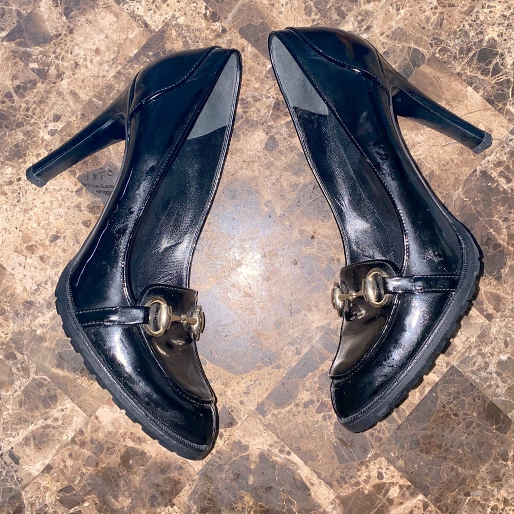 Black Gucci Patent Leather High Heel Shoes with Gold Horse bits - Size 7 - Picture 2 of 8